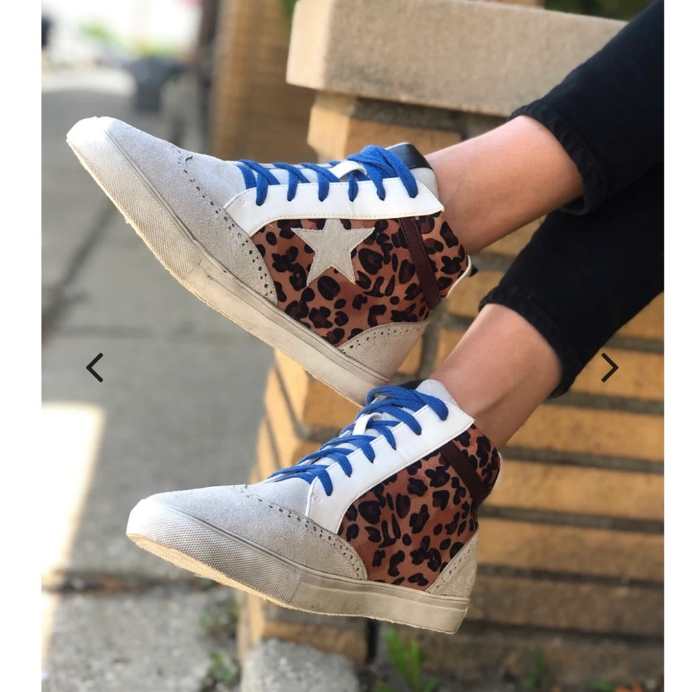 Shu shop leopard star high top sneaker